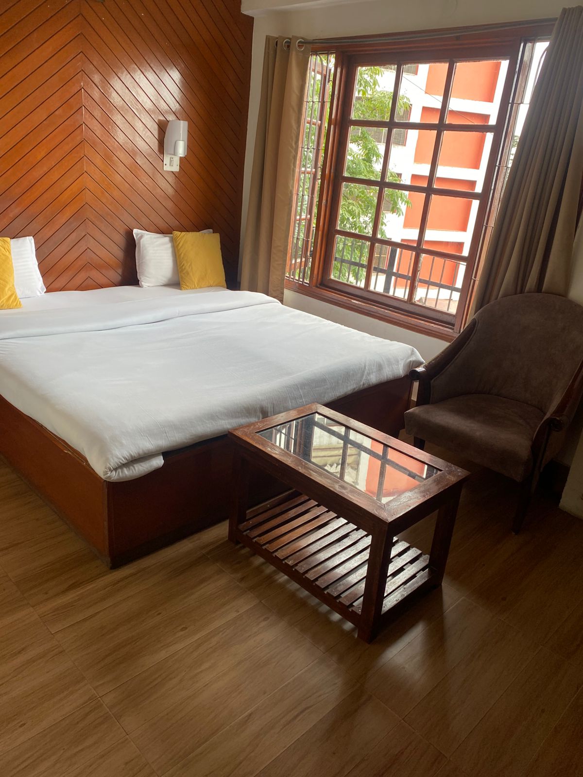 Room interior view 7