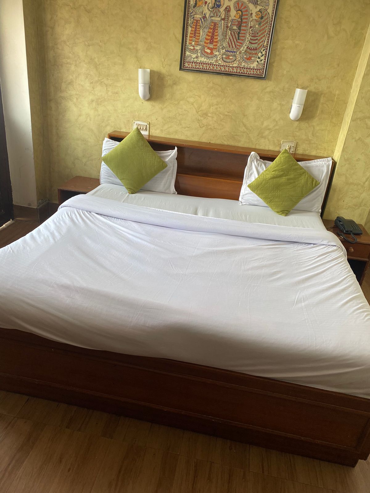 Room interior view 7