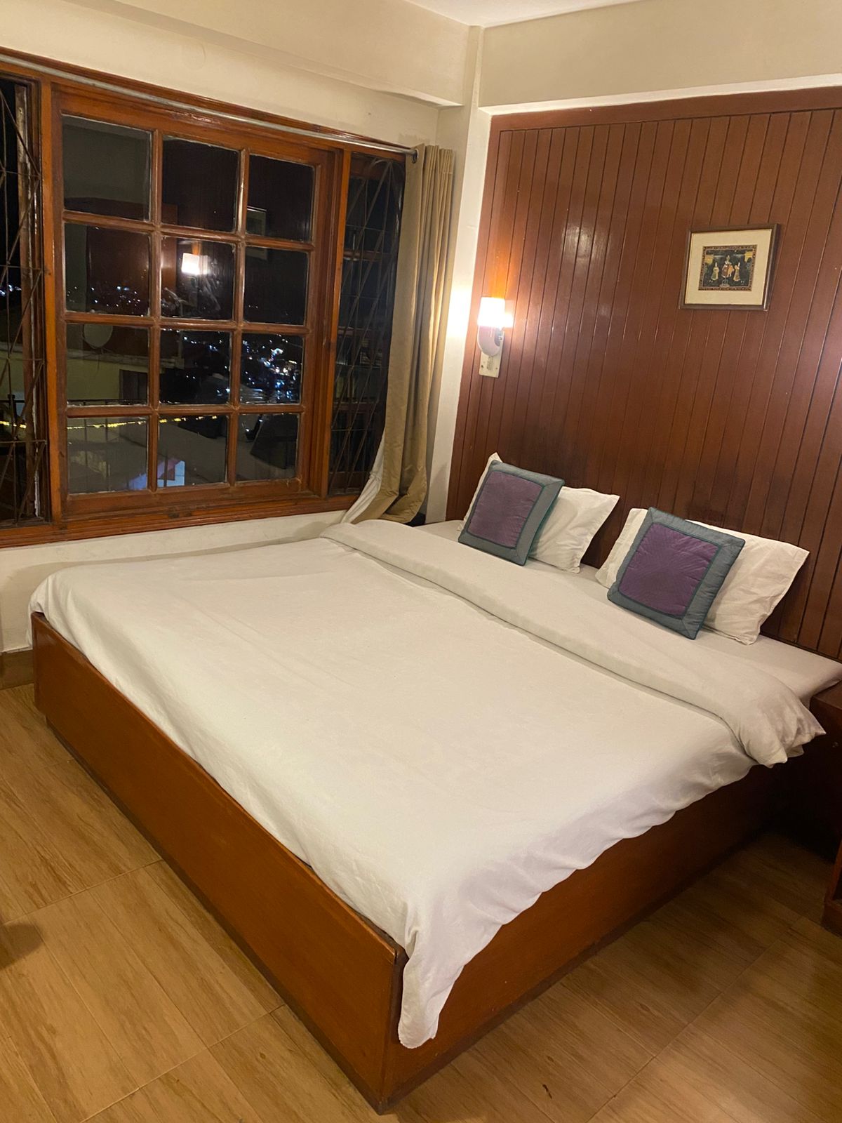 Room interior view 7